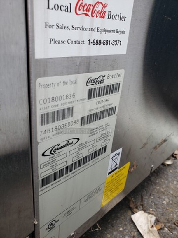 Cornelius 621063057 Countertop Ice / Beverage Dispenser!

115 V
60 Hz
1 PH
3A - Image 2 of 3