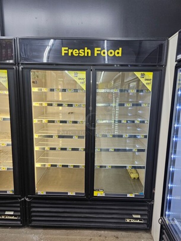 True GDM-49-LD Two Section Display Refrigerator w/ Swing Doors! Very nice condition! - Image 1 of 2