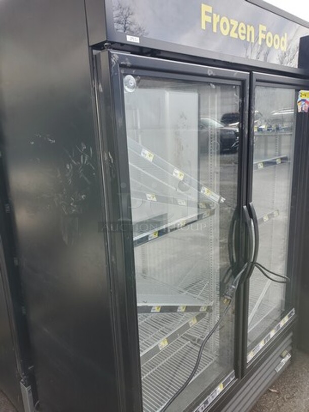 TRUE GDM-49F 2 Glass Door Freezer Merchandiser 208-230V/1PH 54WX30DX78H Tested & Working! - Image 5 of 5