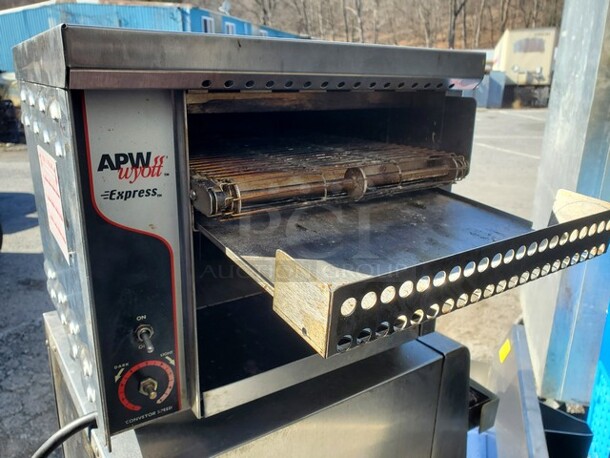 APW Wyott Express AT-EXPRESS Conveyor Toaster - 120V/1 Ph - 1725 Watts 