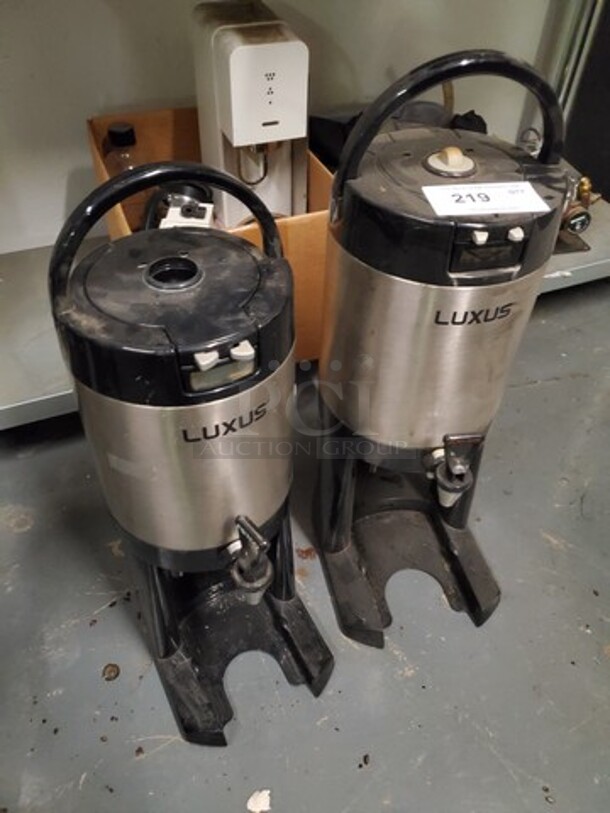 ALL ONE MONEY Lot of 2 Fetco LUXUS® Thermal Coffee Dispenser  - Image 2 of 2