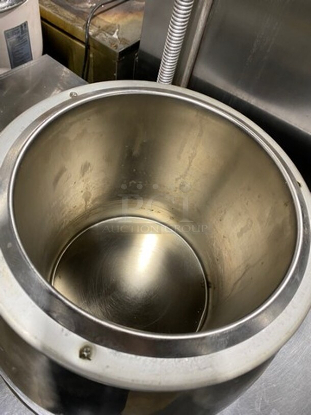 Winco Commercial Countertop Food Warmer Soup Kettle! WORKING WHEN REMOVED! Model: ESW70 SN: ESW70050004074 120V - Image 5 of 7