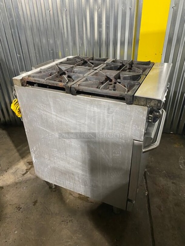 Black Diamond Commercial Natural Gas Powered 4 Burners Stove! With Oven Underneath! Stainless Steel! NO BACKSPLASH! On Legs! MODEL GR24NG SN:01210321 - Image 4 of 10