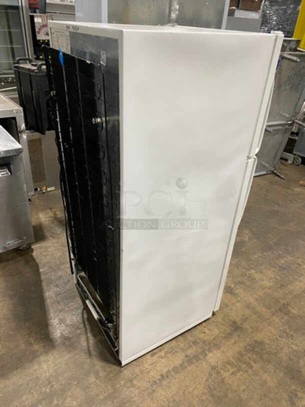 Whirlpool Half Cooler Half Freezer Combo Unit! Model: W4TXNWFWQ03 SN: VS24447171 115V 60HZ 1 Phase - Image 4 of 9