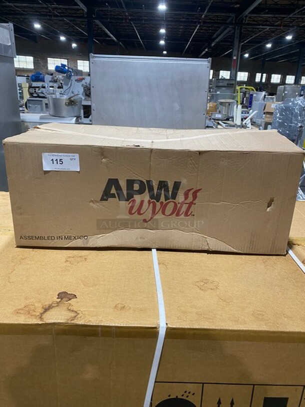 NEW IN BOX! APW Wyott Commercial Countertop Electric Food Warmer! All Stainless Steel! Model W43V SN:8050222080101 120V 1PH! Working!