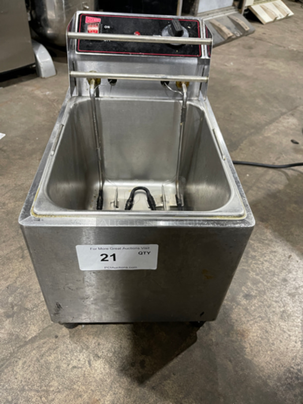 Cecilware Commercial Countertop Electric Powered Deep Fryer! All Stainless Steel! On Small Legs! Model: EL15 120V 60HZ 1 Phase