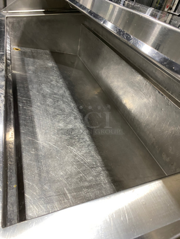 Randell Commercial Refrigerated Sandwich Prep Table! With 2 Door Storage Space Underneath! With Pan Holders! All Stainless Steel! Model: 51359WPR SN: W1611117-1 115V 60HZ 1 Phase - Image 7 of 11