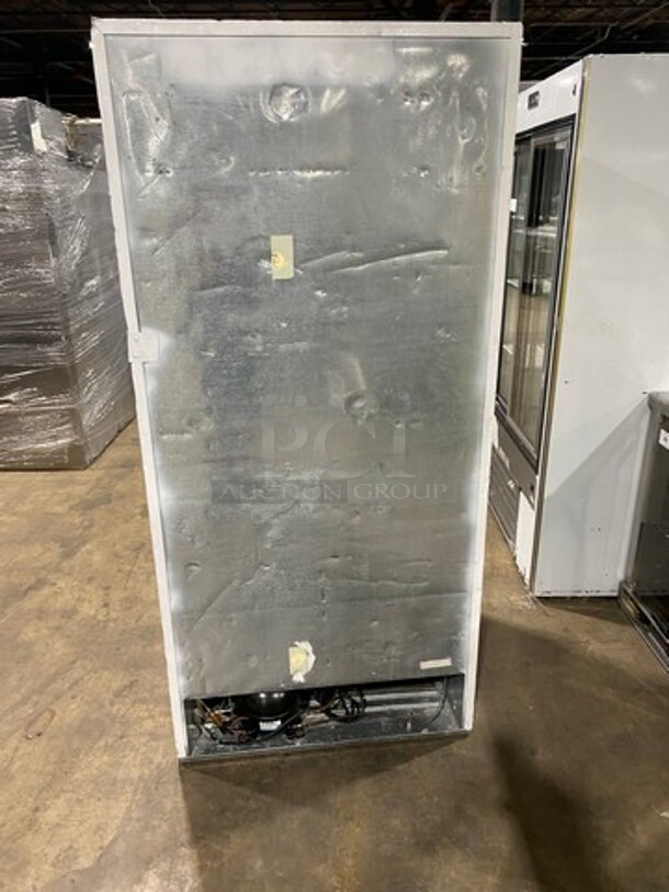 ELECTROLUX Model FFFH21F6QWB SERIAL # WB73356449 Metal Single Door Reach In Freezer! 115 Volts, 1 Phase 60Hz - Image 2 of 6