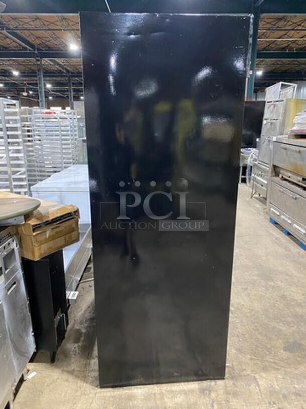 Beverage Air Commercial Refrigerated 2 Door Reach In Cooler Merchandiser! With View Through Doors! Model: MT45 SN: 4471080 115V 60HZ 1 Phase - Image 8 of 9