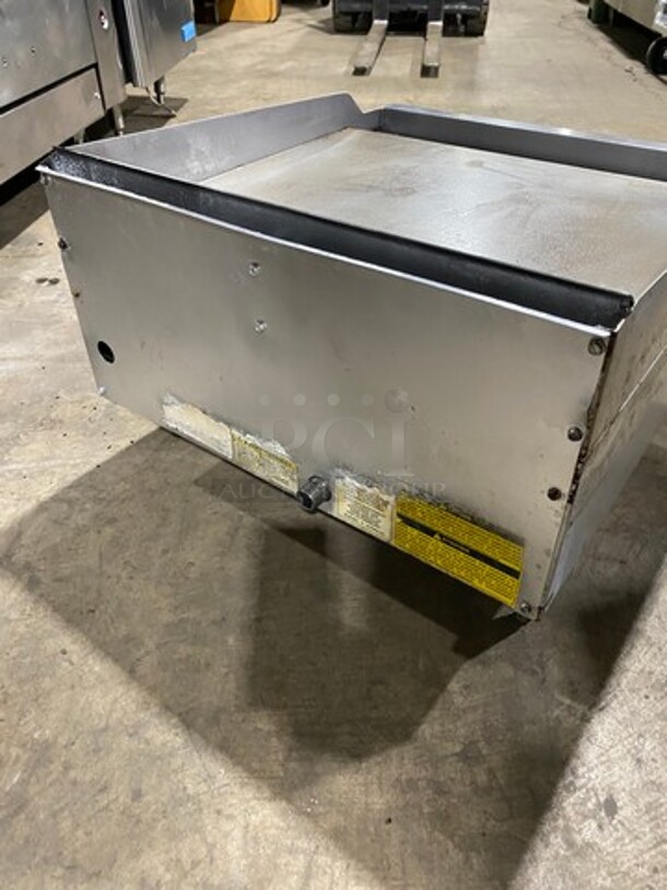 Vulcan Commercial Countertop Flat Top Griddle! With Back And Side Splashes! All Stainless Steel! On Legs! - Image 4 of 8