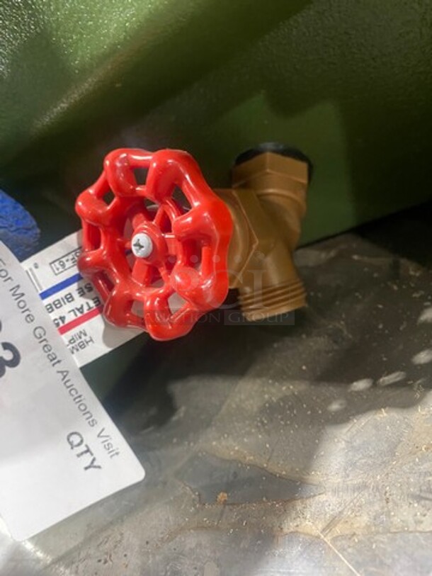 NICE! Cambro Green Poly Ice Caddy! With Drain Spout! - Image 6 of 8