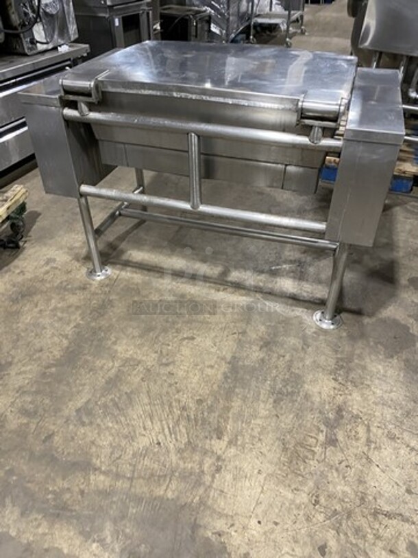 Vulcan Hart Commercial Electric Powered Tilt Skillet/Braising Pan! All Stainless Steel! On Legs! - Image 3 of 8