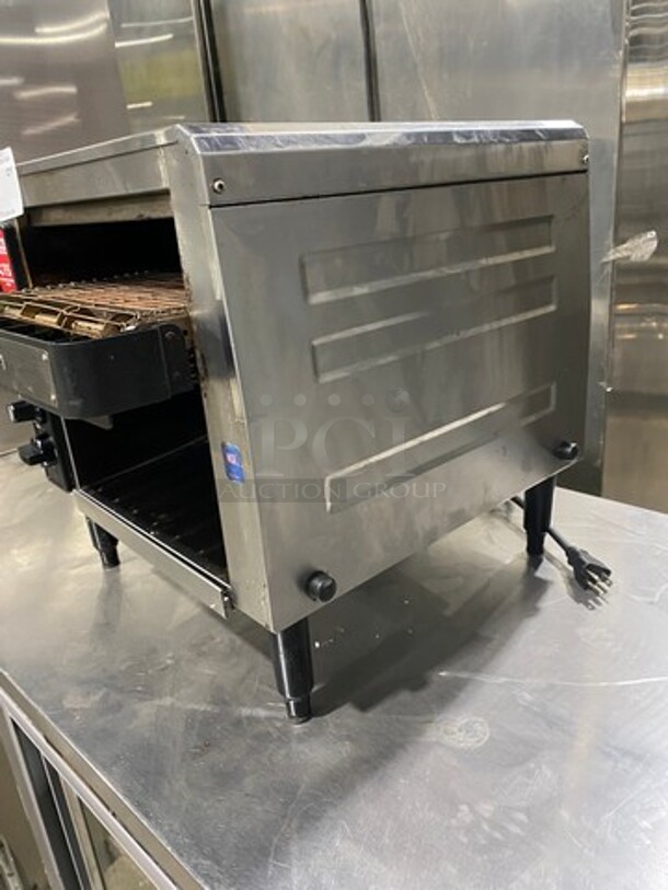 LIKE NEW! LATE MODEL! 2021 Waring Commercial Countertop Conveyor Toaster Oven! All Stainless Steel! On Legs! Model: CTS1000B 120V 60HZ 1 Phase - Image 2 of 8