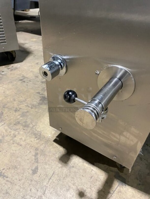 NICE! Carpigiani Commercial Floor Style Pasteurizer Machine! All Stainless Steel! Model PASTOMASTER60 Serial 470888! 220V 3Phase! On Casters! - Image 7 of 9