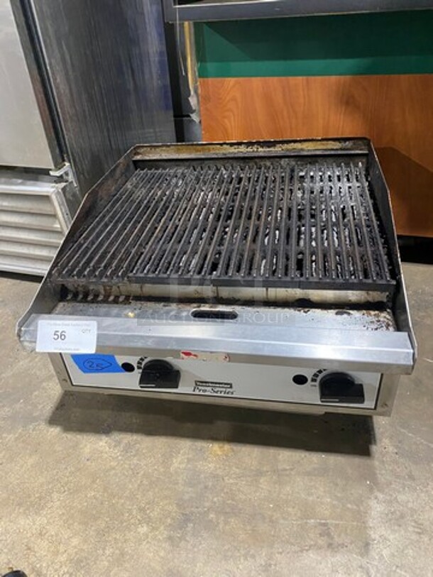 Toastmaster Commercial Countertop Natural Gas Powered Char Broiler Grill! With Back And Side Splashes! All Stainless Steel! On Small Legs!