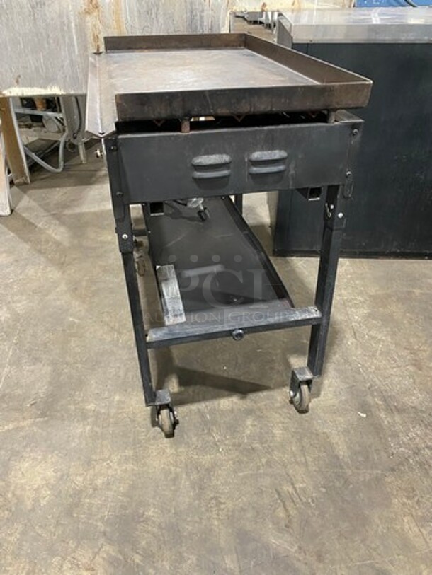 Blackstone LP Powered Outdoor Flat Top Griddle! With Storage Space Underneath! On Casters! Model: 1554 - Image 2 of 9