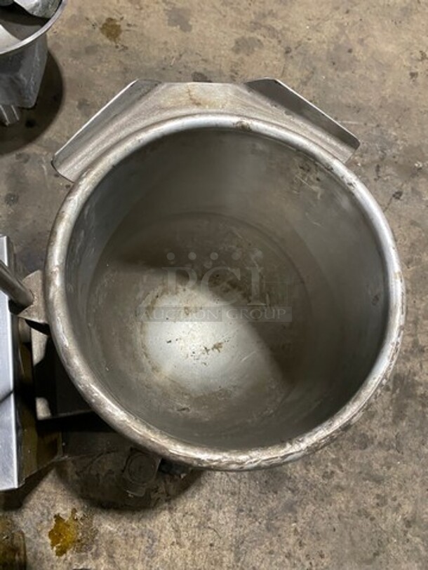 Market Forge Commercial Jacketed Tilting Soup Kettle! All Stainless Steel! Model: FT6CE SN: 562165V3598 240V 60HZ 3 Phase - Image 4 of 6