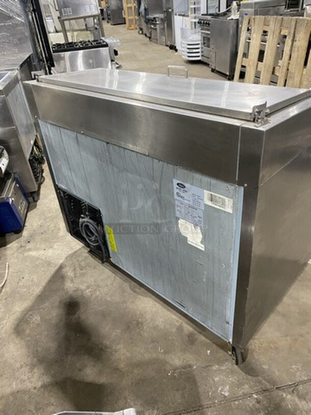 Valpro All Stainless Steel Refrigerated Pizza Prep Table!  - Image 4 of 5