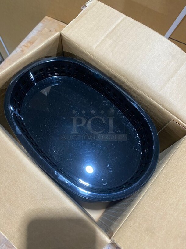 Nice! NEW IN BOX! Tablecraft Poly Black Oval Platter Baskets! MODEL 1076BK - Image 2 of 6