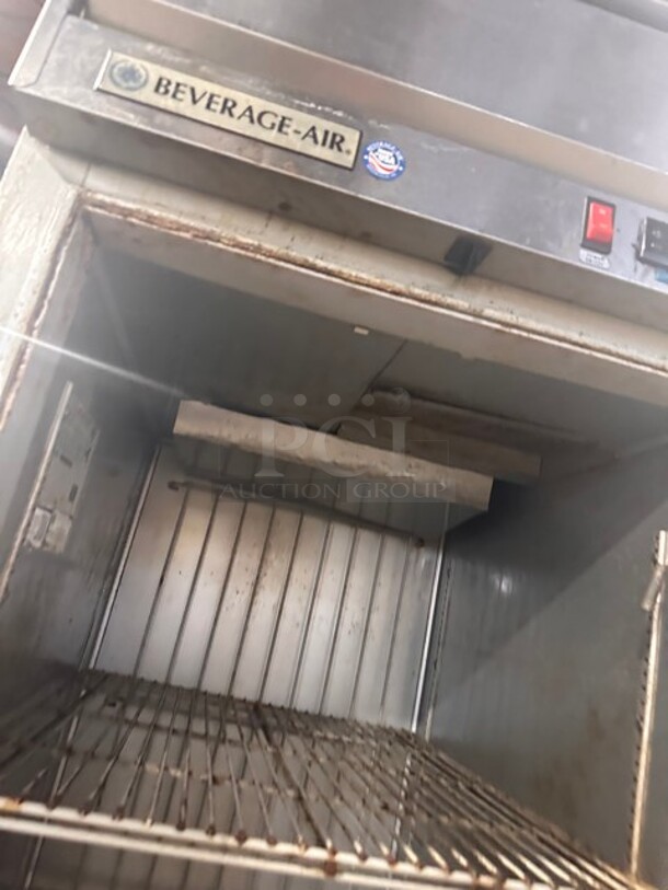 Beverage Air 18 Horizon Series 26" Solid Half Door Reach-In Freezer! MODEL HF1-1HS-DEF SN: 12202654  - Image 6 of 9