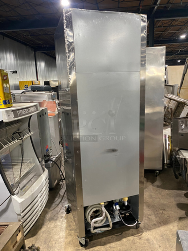 Master Bilt Commercial Single Door Reach In Refrigerator! With poly Coated Racks! Solid Stainless Steel! On Casters! Model: R23S SN: 14040084! Not Tested!  115V 60HZ 1 Phase - Image 4 of 9