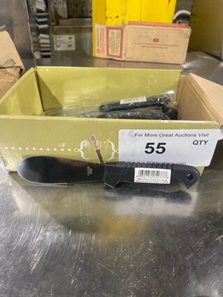 NEW! IN THE BOX! Condiment Spreader Knife! With Black Poly Handle!
