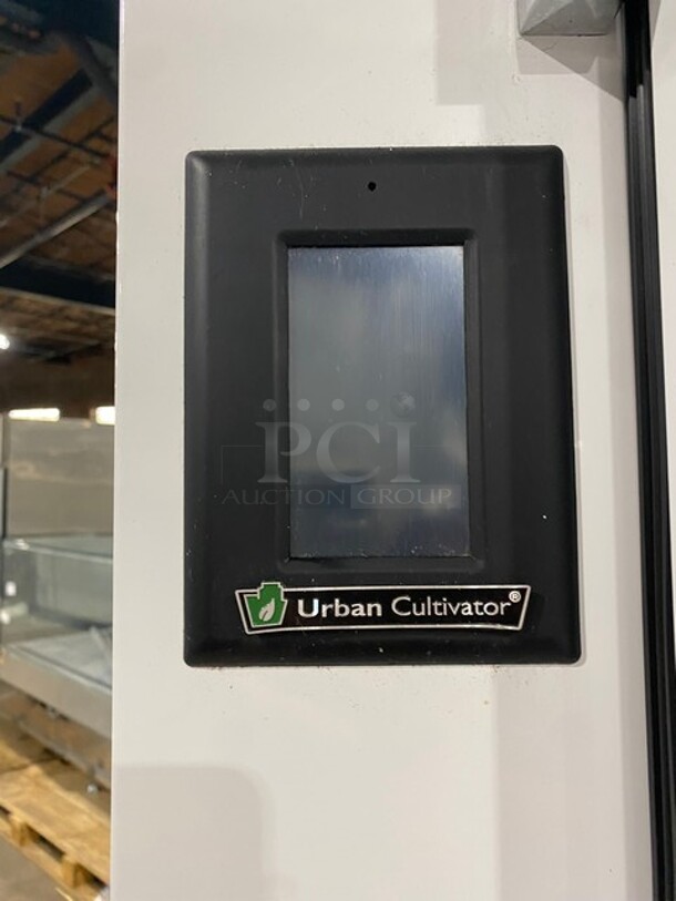Amazing! COMMERCIAL URBAN CULTIVATOR Model Commercial 001 Serial VLL-1804-104P3 120 Vac/60Hz
 - Image 7 of 10