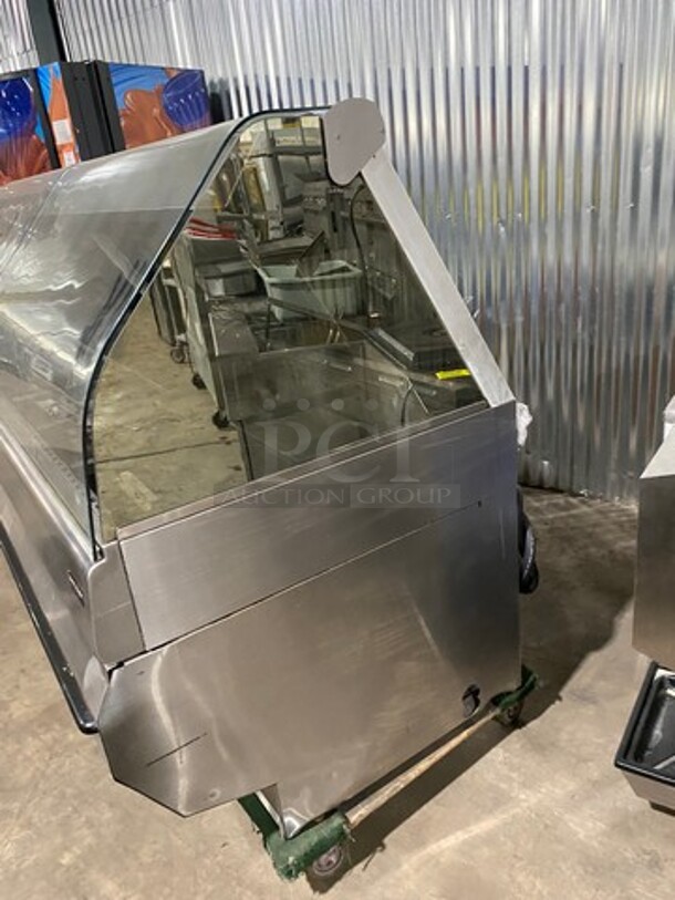 Henny Penny Commercial Countertop Electric Powered Heated Food Display Case Merchandiser! With Rear Access Sliding Doors! Stainless Steel Body! Model: HMR106 SN: HA0610047 120/208V 60HZ 1 Phase - Image 2 of 9