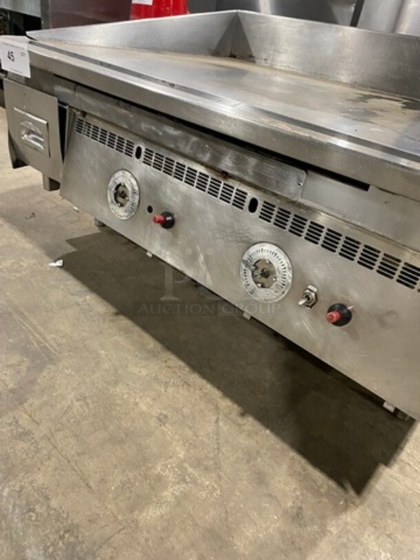Keating All Stainless Steel 36 Inch Countertop Natural Gas Powered Thermostatic Control Flat Grill! With Back & Side Splashes! On Legs! - Image 6 of 7