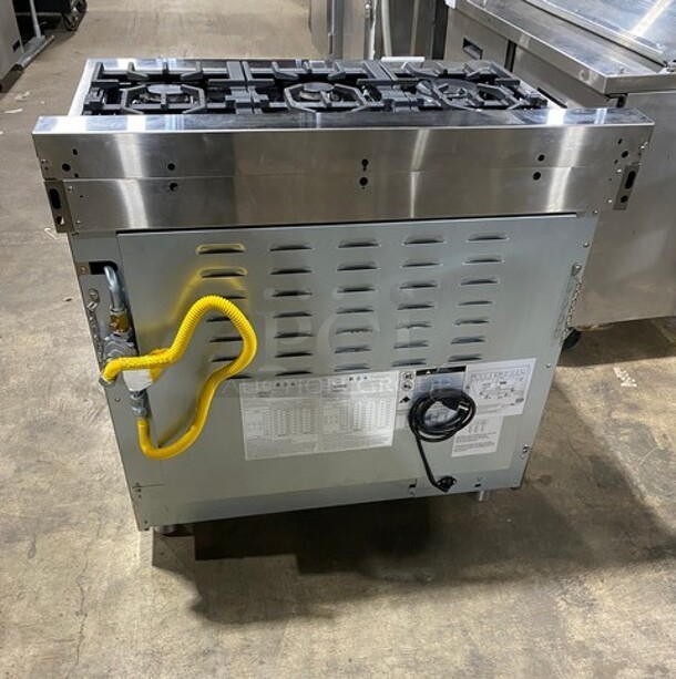 SWEET! Zline Gas Powered 6 Burner Stove! With Oven Underneath! Stainless Steel! MODEL RG36 SN:20052990055 120V  - Image 3 of 10