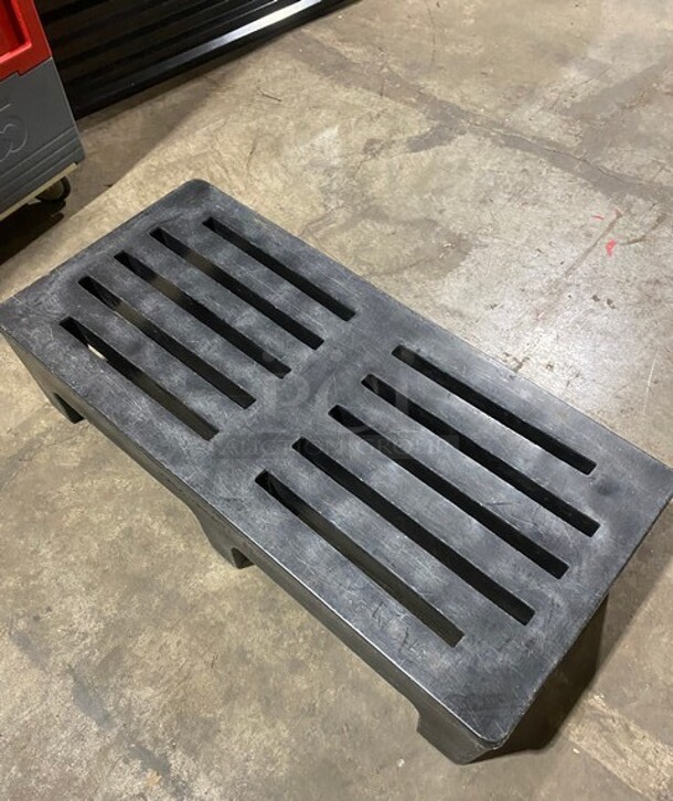Poly Dunnage Rack! 2x Your Bid! - Image 7 of 8