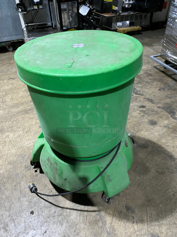 Electrolux Commercial Poly Salad/Lettuce Spinner! With Lid! On Casters! - Image 2 of 6