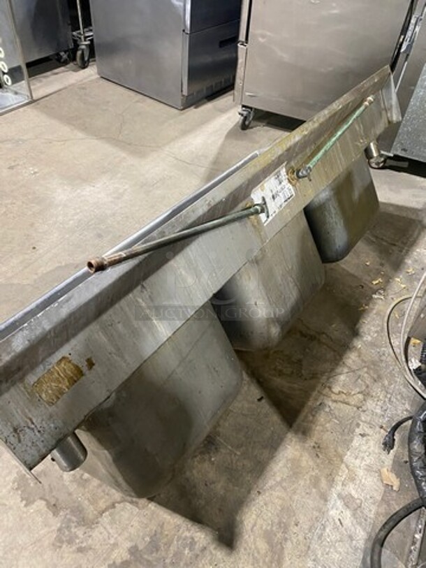 All Stainless Steel Three Compartment Dishwashing Sink! - Image 3 of 8