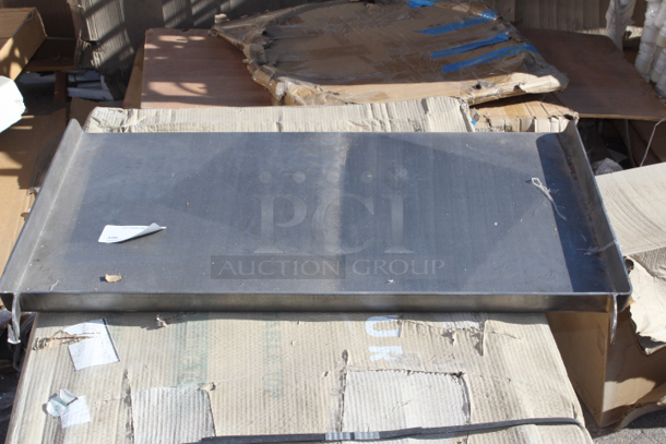 BRAND NEW SCRATCH & DENT! Assure Parts 35 7/8" x 27" x 4" Add-On 6 Burner Griddle Top. Out of Original Box.  - Image 3 of 3