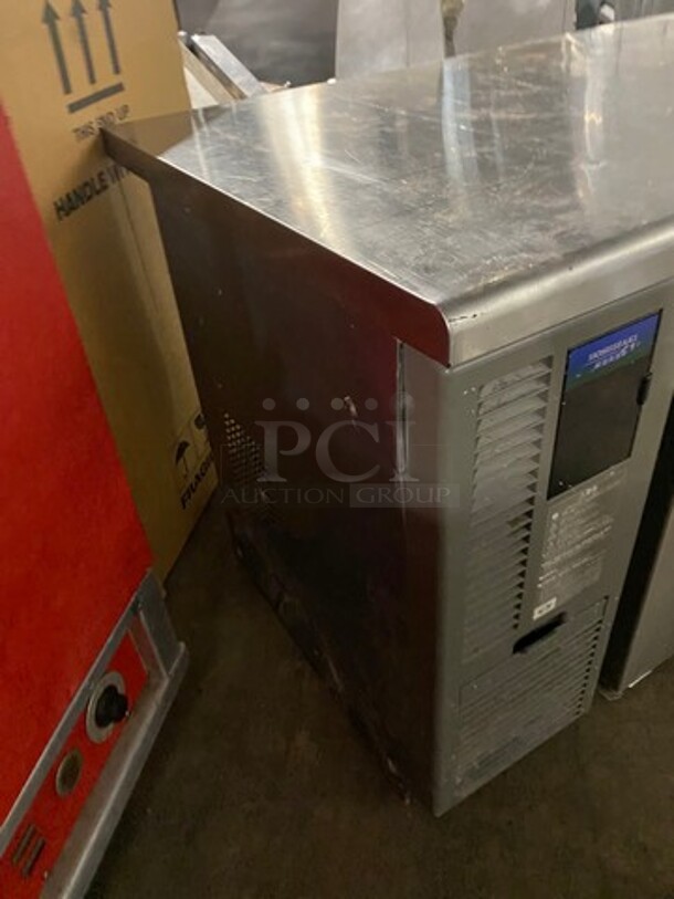 Hoshizaki Commercial 3 Door Lowboy/Worktop Cooler! All Stainless Steel! Model: CT210SDFML SN: E000014 100V - Image 2 of 8
