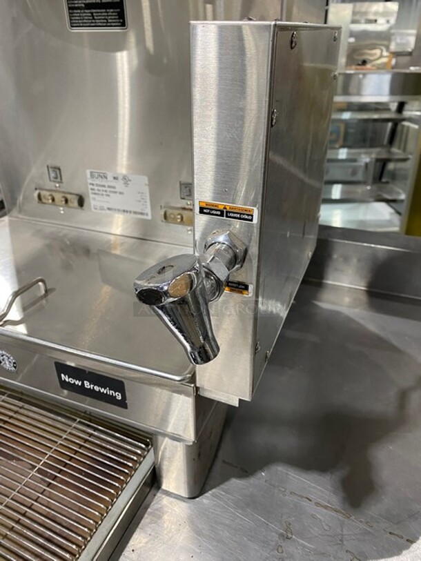 BUNN! All Stainless Steel! Dual Coffee Brewer/Dispenser! 120/208V! 60HZ! 1 Phase! - Image 8 of 10