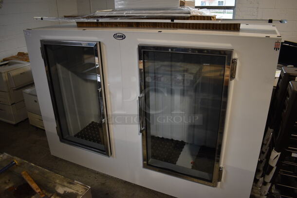 BRAND NEW SCRATCH AND DENT! 2022 Leer L100UAGP Metal Commercial Bagged Ice Freezer Merchandiser. Front Glass on Left Side Is Missing. 115 Volts, 1 Phase. 94x39x78. Tested and Working! - Image 4 of 12
