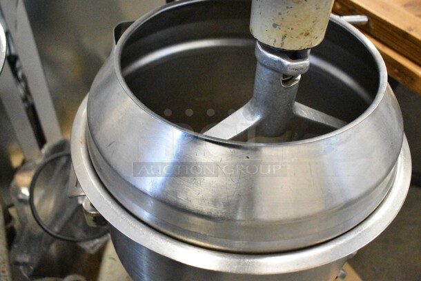 Hobart A-200-F Metal Commercial Floor Style 20 Quart Planetary Dough Mixer w/ 2 Metal Mixing Bowl, Bowl Guard, Dough Hook, Paddle and 2 Whisk Attachments. 115 Volts, 1 Phase. Tested and Working! - Image 2 of 6