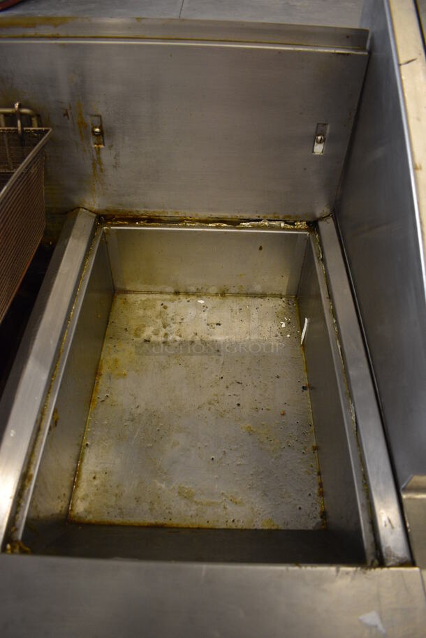 2011 Frymaster FMPH255CSE Stainless Steel Commercial Propane Gas Powered 2 Bay Deep Fat Fryer w/ 4 Metal Fry Baskets and Right Side Dumping Station on Commercial Casters. 80,000 BTU. 47x30x47 - Image 4 of 9