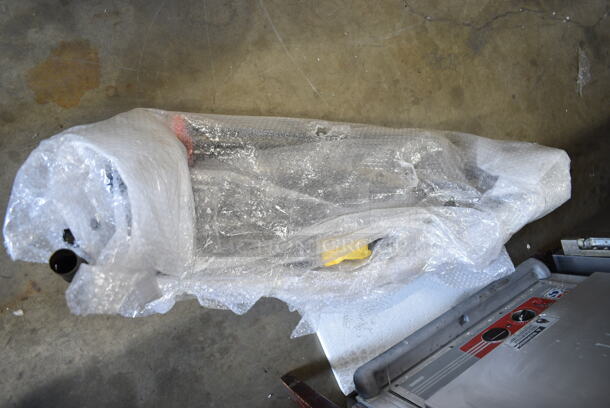 BRAND NEW SCRATCH AND DENT! Backyard Pro 554LPG30 30" Stainless Steel Liquid Propane Outdoor Grill - Image 6 of 7