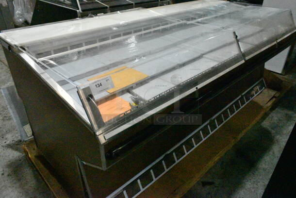 BRAND NEW! Federal Industries SQ8CDSS Metal Commercial Floor Style Market Series Refrigerated Self-Serve Deli Case. 120 Volts, 1 Phase. Cannot Test - Unit Was Previously Hardwired - Image 5 of 12