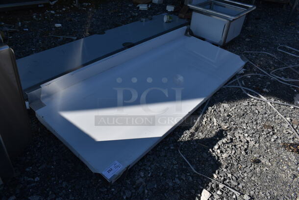 BRAND NEW SCRATCH AND DENT! Regency 600TSB3072S Stainless Steel Commercial Tabletop w/ Back Splash. - Image 2 of 3