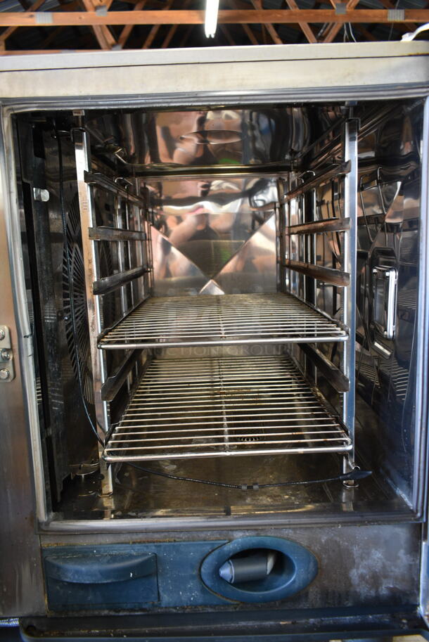 Rational SCC WE 61G Stainless Steel Commercial Natural Gas Powered Combi Convection Oven.  - Image 4 of 5