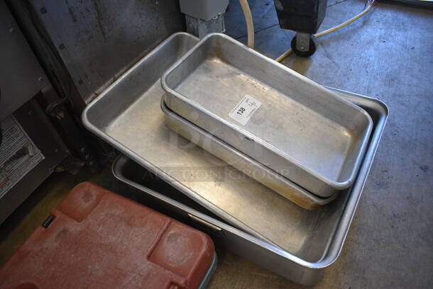 4 Various Metal Baking Pans. Includes 11x19.5x3.5. 4 Times Your Bid! - Image 2 of 4