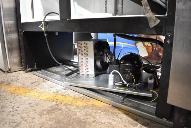 BRAND NEW SCRATCH AND DENT! 2024 Avantco 178GDC40HCB Metal Commercial 2 Door Reach In Cooler Merchandiser w/ Poly Coated Racks. See Pictures for Missing Doors. 115 Volts, 1 Phase. Cannot Test Due To Cut Power Cord - Image 3 of 9