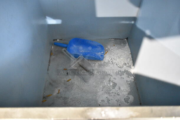 Ice-O-Matic ICE0400HA5 Stainless Steel Commercial Ice Head on Hoshizaki B-500SC Metal Commercial Ice Bin. 115 Volts, 1 Phase. - Image 5 of 6