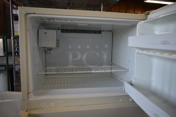 General Electric GE TBX18CIBKRAA Metal Cooler Freezer Combo. 115 Volts, 1 Phase. Tested and Working! - Image 2 of 6