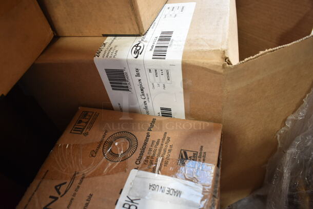 PALLET LOT of 36 BRAND NEW Boxes Including 16 Tuff Job All Purpose Paper Wipers, 2 Pactiv PCS5710 Pressware Classic Stoneware, 5 Royal RP145WB Wood Steak Markers, 6 Servrite 2576 Napkin Dispensers, WNA CW75180BK Classicware Plates, 24013K Kraft Champion Trays, World Centric TR-SC-UAR 6.5x5 Boat Trays, M Tucker Avacado Lime Vinaigrette White Kraft 10x7x12 Bags. 36 Times Your Bid!  - Image 9 of 12