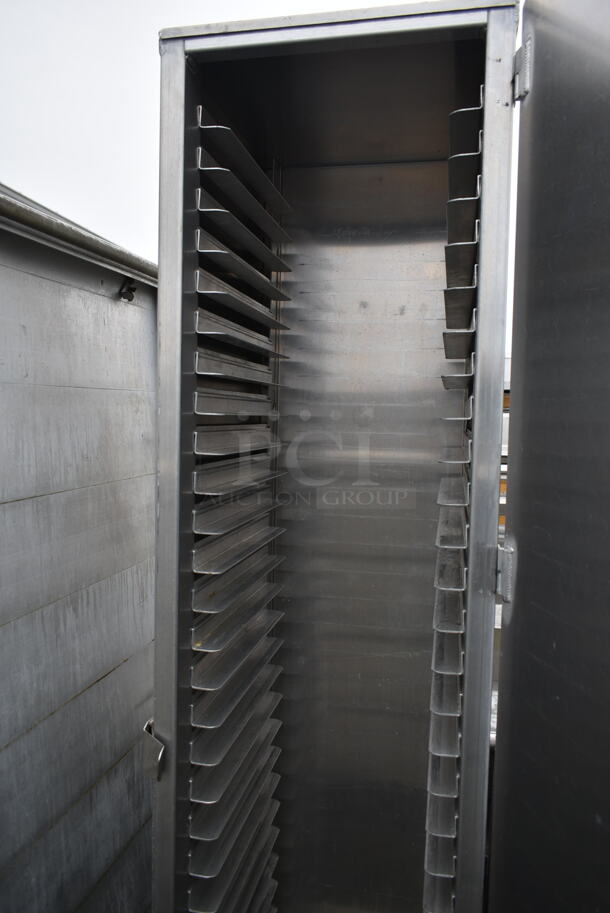 Lockwood Metal Commercial Enclosed Pan Rack. - Image 3 of 4