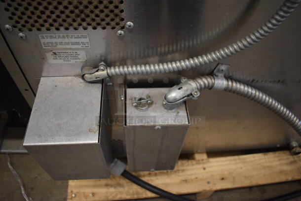 Tim Hortons Stainless Steel Commercial Electric Powered Half Size Convection Oven w/ View Through Door. 208-230 Volts. 31x32x26 - Image 6 of 8
